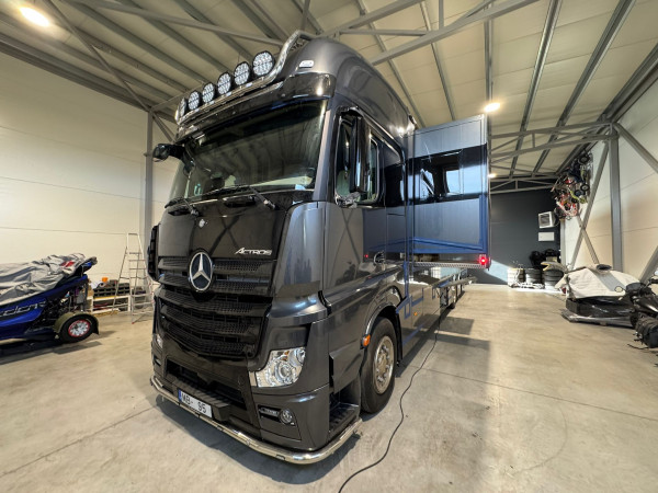 MERCEDES ACTROS 2551 INTERHORSE EXCLUSIVE LIVING DOUBLE POP-OUT / POP-UP.